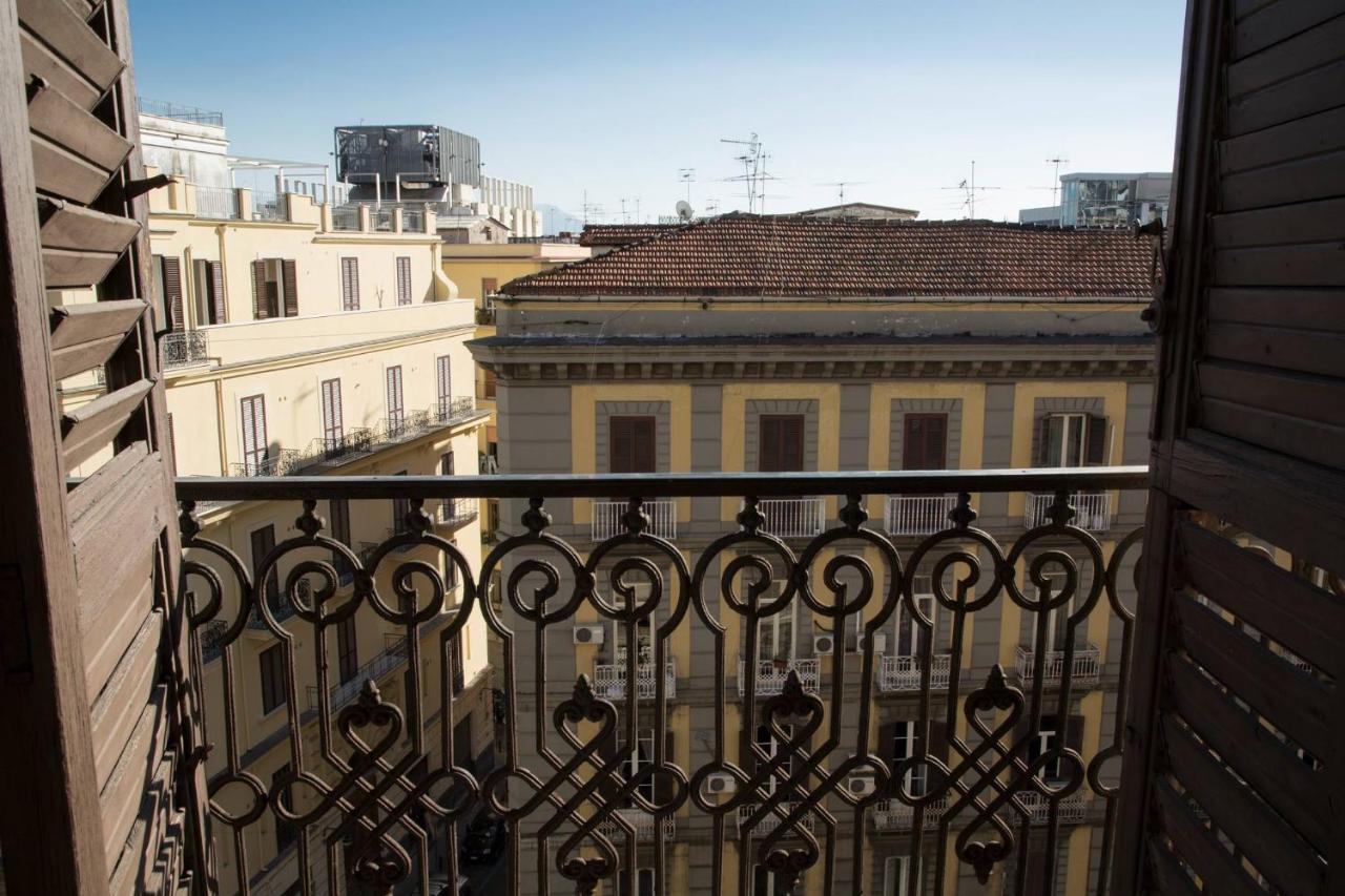 Appartamento Bnb Al Centro E Meglio, Napoli Esterno foto