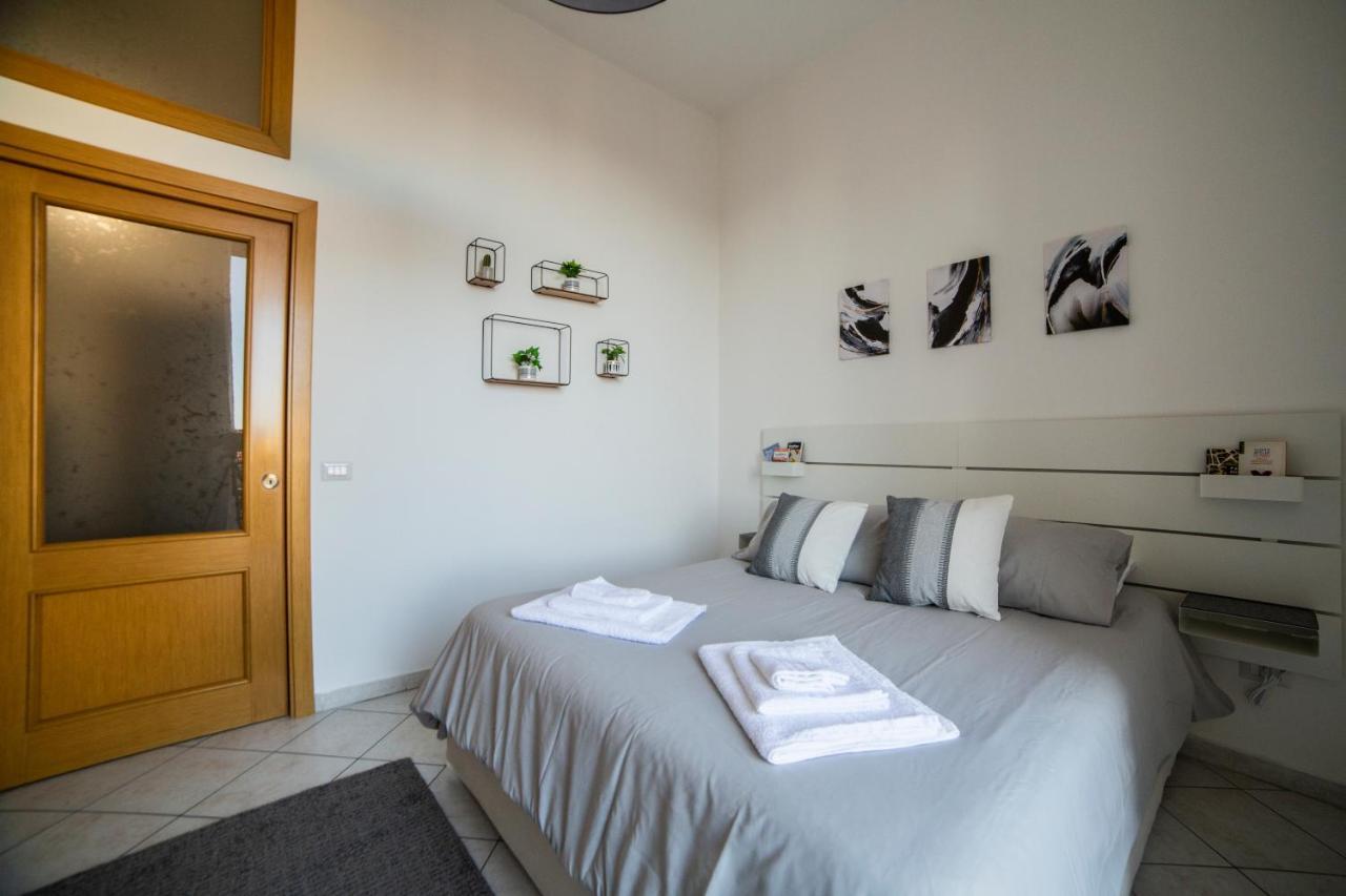 Appartamento Bnb Al Centro E Meglio, Napoli Esterno foto